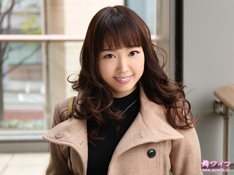 FC2-PPV-2969634 [Extremely nasty 3P creampie]  Even though it's a baby face, it's a G cup with a much erotic BODY! When semen is injected in