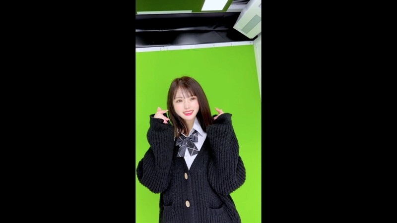 FC2-PPV-4612076 [Ending soon] Reiwa's "18-year-old top influencer" - a one-time private photoshoot with bare face. "No sharing all