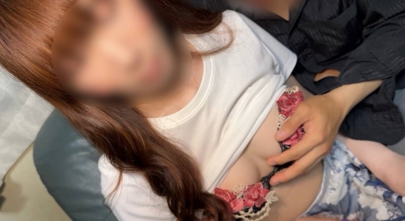 FC2-PPV-4748288 [Amateur] A super sexy married woman with an outstanding figure and sex appeal. She faints in agony from the dangerous creampie sex th